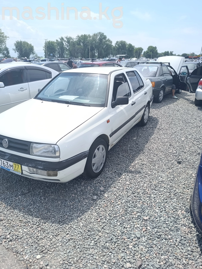 Открыть фото Volkswagen Vento 1.8 MT