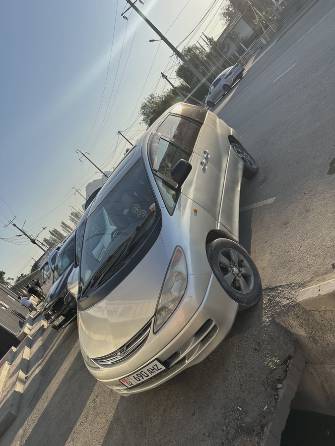 Toyota Estima II 2.4 AT