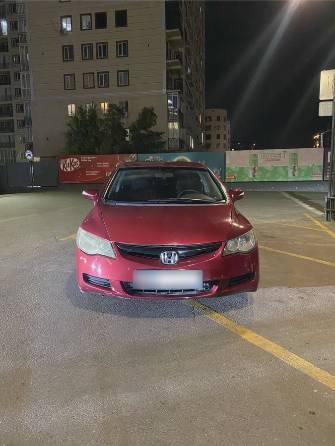 Honda Civic VIII 1.8 AT