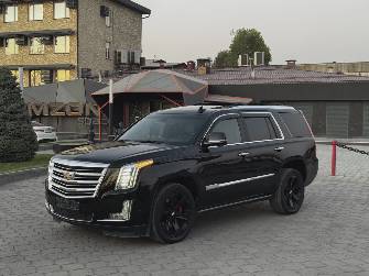 Cadillac Escalade IV 6.2 AT 4WD