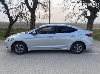 Hyundai Avante VI 1.6 AT