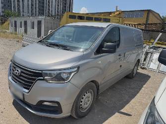 Hyundai Starex (H-1) Hyundai Starex (H-1) II Рестайлинг 2 2.5d AT