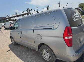 Hyundai Starex (H-1) Hyundai Starex (H-1) II Рестайлинг 2 2.5d AT