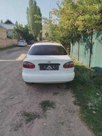 Daewoo Lanos (Sens) Daewoo Lanos (Sens) 1.5 MT