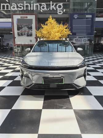 Geely Galaxy L6 125 km 1.5hyb AT