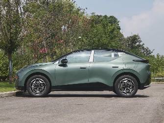 Lynk & Co Z20 Electro AT