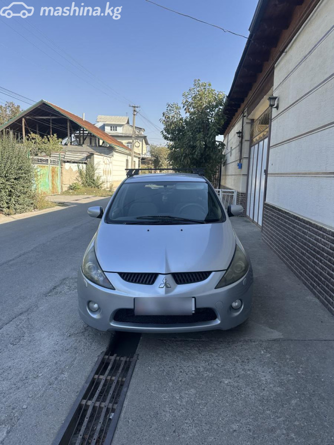 Открыть фото Mitsubishi Grandis 2.4 AT