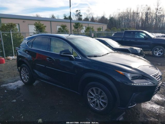 Открыть фото Lexus NX I Рестайлинг 300 2.0 AT 4WD