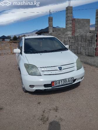 Toyota Ist I 1.3 AT