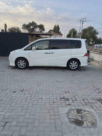 Honda Stepwgn III 2.0 AT