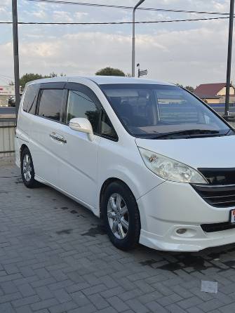 Honda Stepwgn III 2.0 AT
