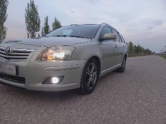 Toyota Avensis II Рестайлинг 2.0 AT