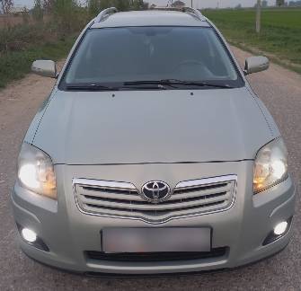 Toyota Avensis II Рестайлинг 2.0 AT
