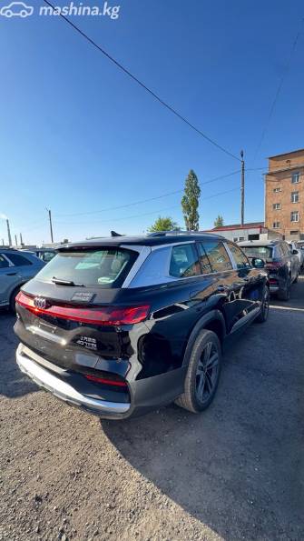 Audi Q6 40 TFSI 2.0 AMT 4WD
