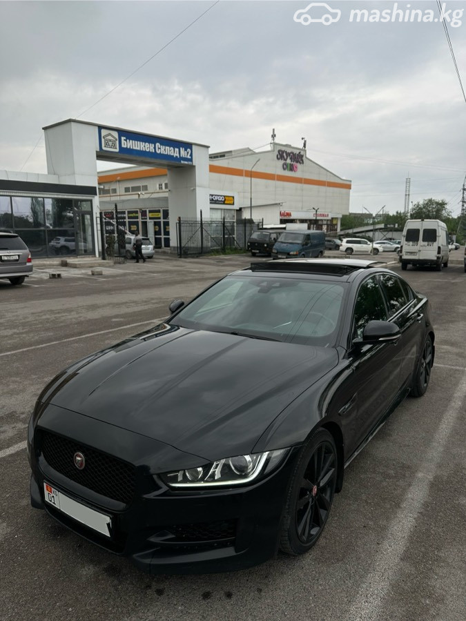Открыть фото Jaguar XE I 2.0 AT