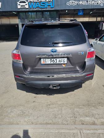 Toyota Highlander II (U40) Рестайлинг 3.5hyb CVT 4WD
