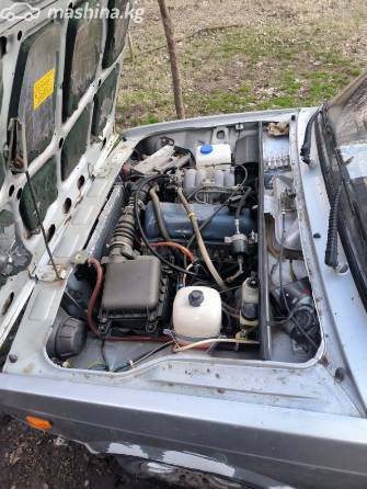ВАЗ (Lada) 2104 21041i 1.6 MT