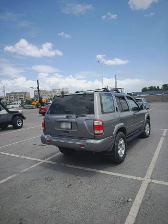 Nissan Pathfinder II 3.5 AT 4WD