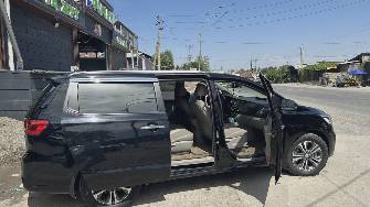 Kia Carnival III 2.2d AT