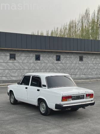 ВАЗ (Lada) 2107 21074-20 1.6 MT