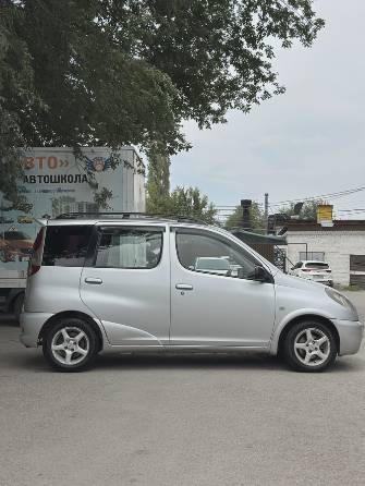 Toyota Yaris Verso 1.3 AT