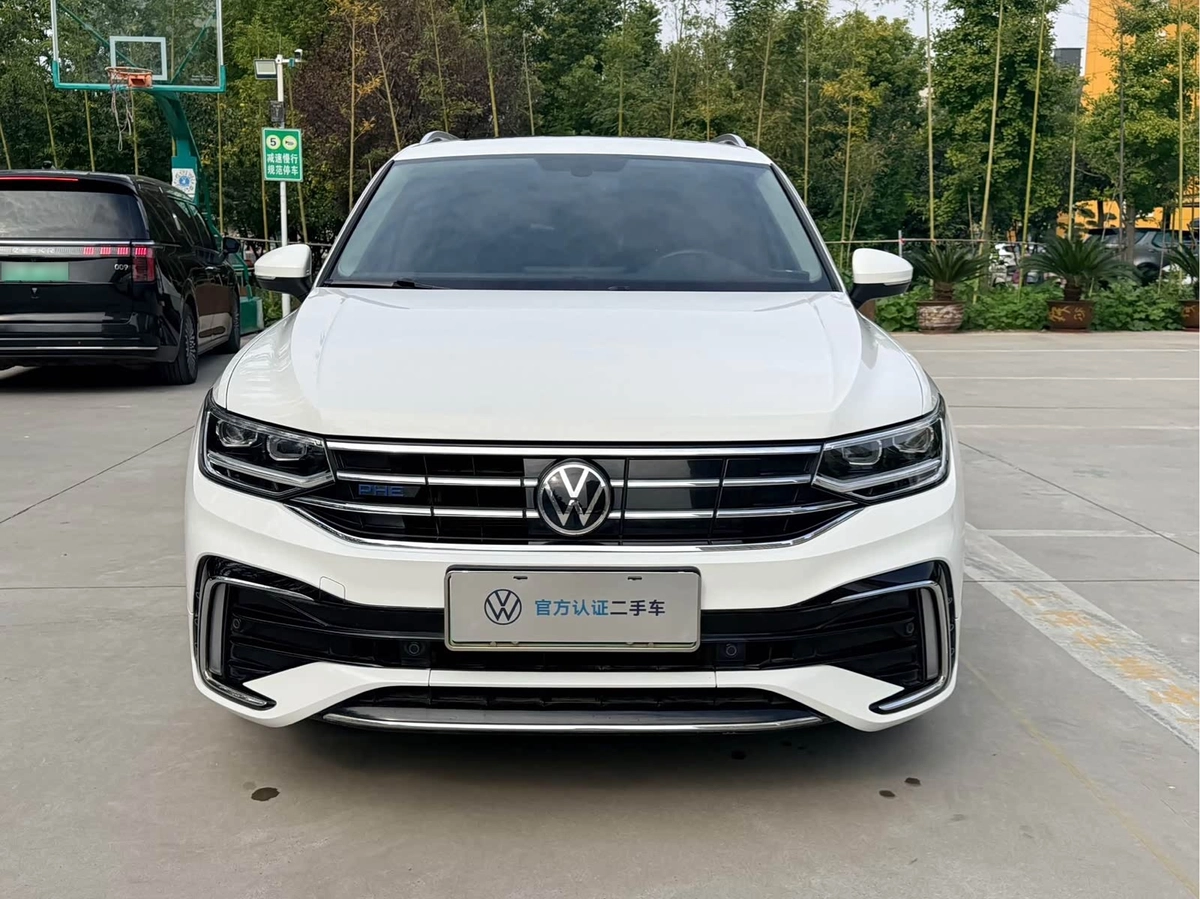 Volkswagen Tiguan II (China Market) L 1.4hyb AMT