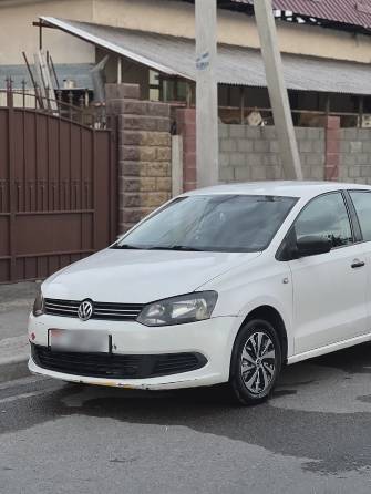 Volkswagen Polo V 1.6 MT