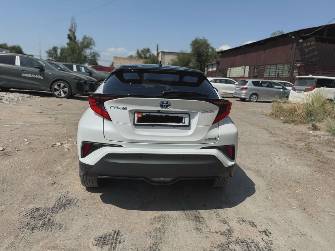 Toyota C-HR I Рестайлинг 2.0hyb CVT