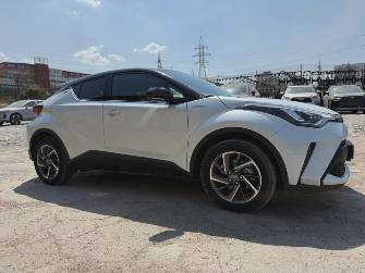 Toyota C-HR I Рестайлинг 2.0hyb CVT