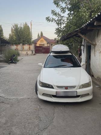 Honda Accord VI 2.3 AT