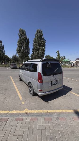 Nissan Serena II (C24) 2.0 AT