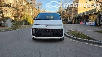 Hyundai Staria 3.5 AT