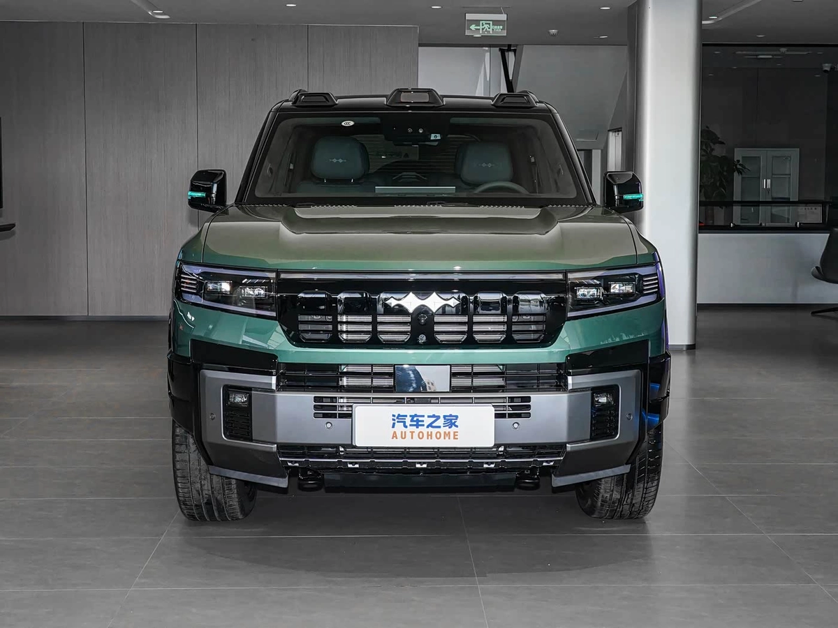 BYD FangChengBao Leopard 8 2.0hyb AT 4WD
