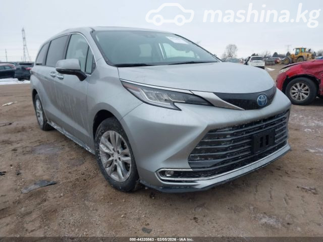 Открыть фото Toyota Sienna IV 2.5hyb AT 4WD
