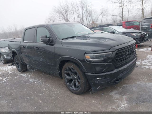 RAM 1500 V Quad Cab 5.7 AT 4WD