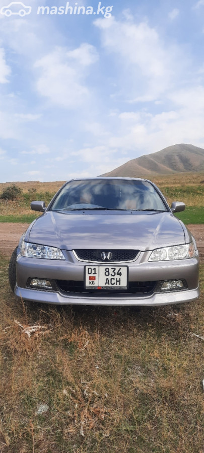 Honda Accord VI 1.8 AT