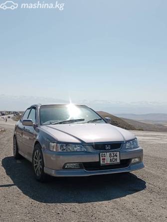 Honda Accord VI 1.8 AT