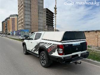 Mitsubishi L200 V Рестайлинг 2.4 MT 4WD