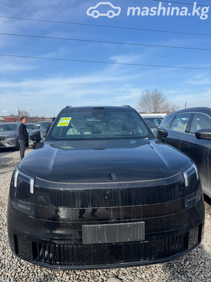 Lynk & Co 900 2.0hyb AT 4WD