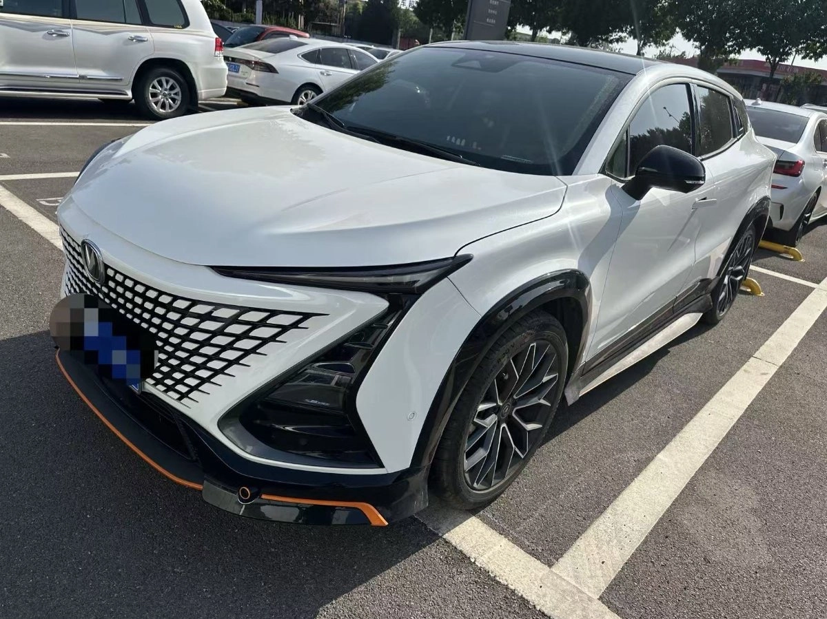 Открыть фото Changan UNI-T I 1.5 AMT