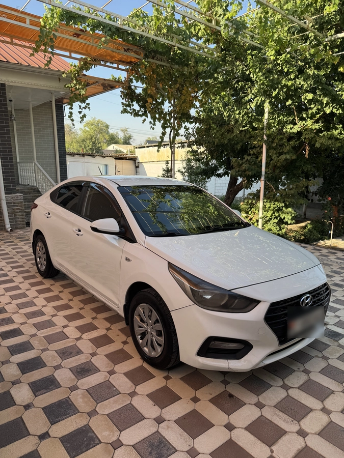 Hyundai Solaris II 1.6 AT