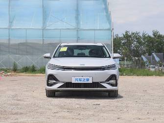 Geely Galaxy A7 1.5hyb AT