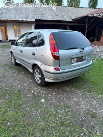 Nissan Almera Tino 1.8 MT