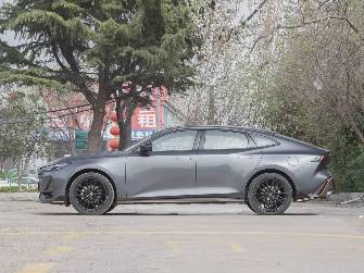 Changan UNI-V 2.0 AT