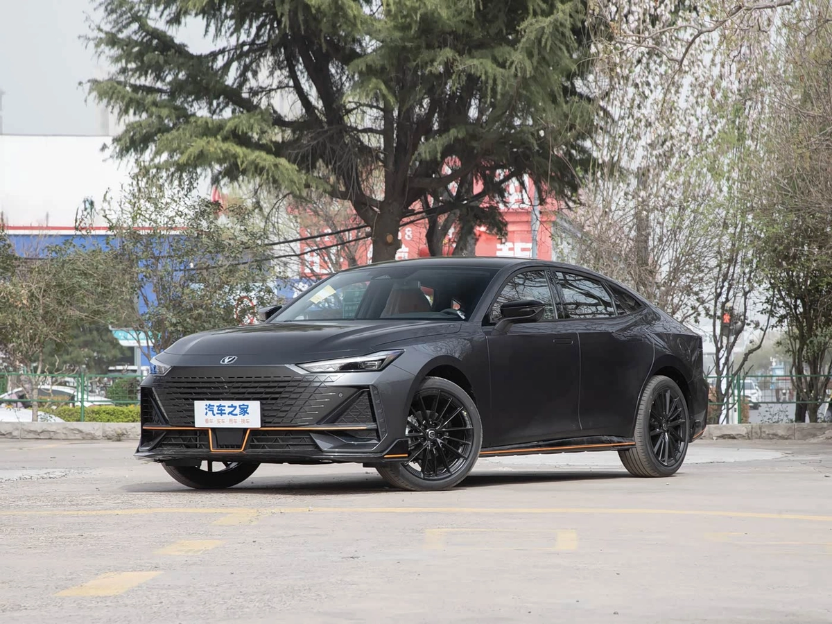 Changan UNI-V 2.0 AT