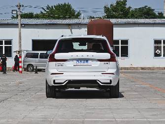 Volvo XC60 II Рестайлинг 2.0 AT