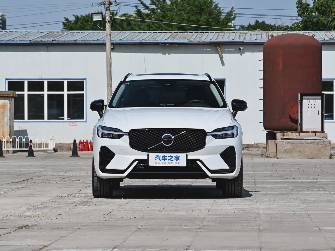 Volvo XC60 II Рестайлинг 2.0 AT