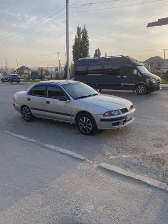 Mitsubishi Carisma 1.8 MT