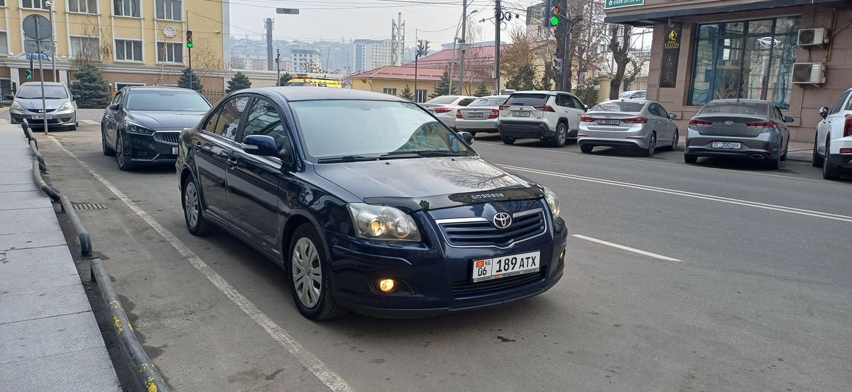Открыть фото Toyota Avensis II Рестайлинг 1.8 MT