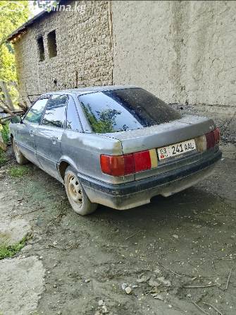 Audi 80 IV (B3) 1.8 MT
